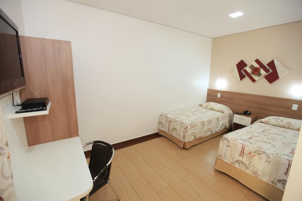 Hotel Oly Plaza Piracicaba Habitación foto